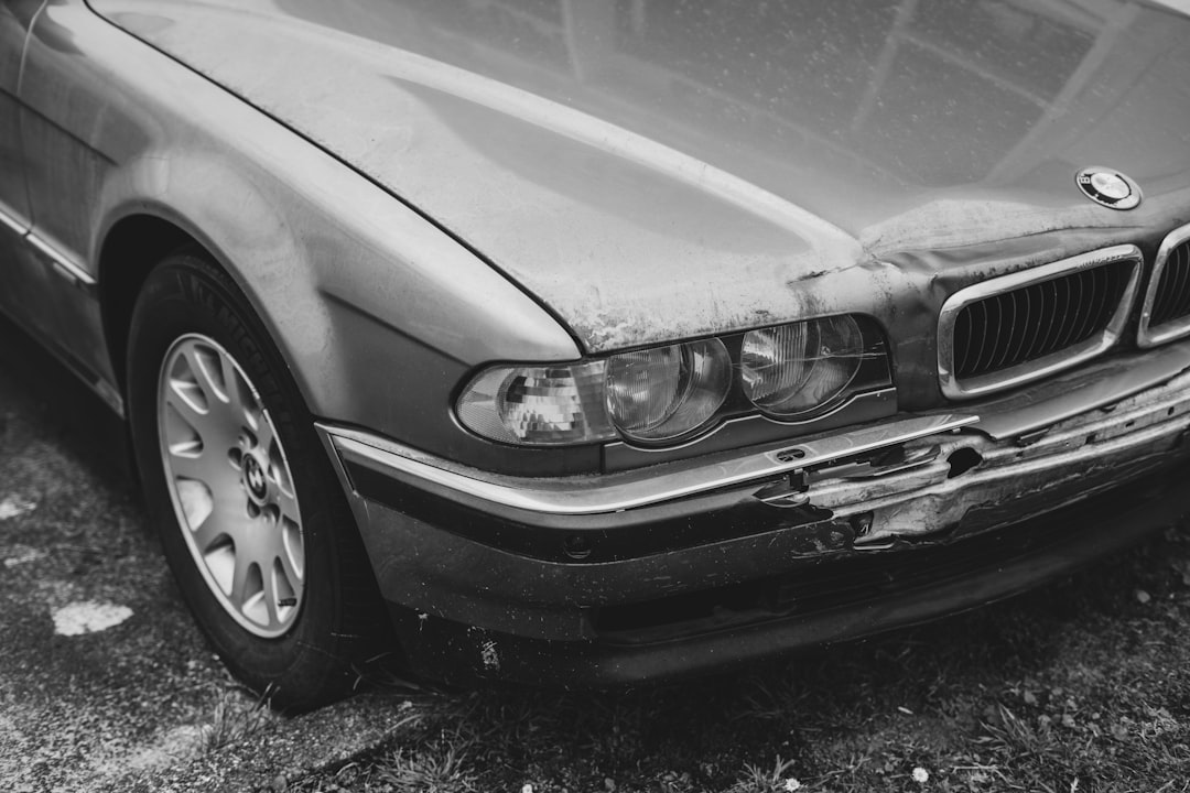 découvrez comment souscrire une assurance auto après une annulation, avec des conseils pour retrouver une couverture adaptée et économique rapidement.