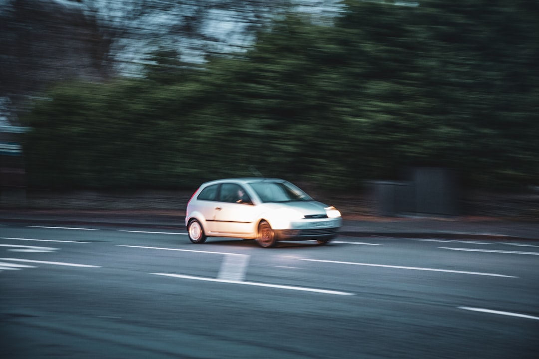 assurance auto au kilomètre : payez uniquement pour les kilomètres que vous parcourez et bénéficiez d'une couverture flexible et économique adaptée à votre conduite.