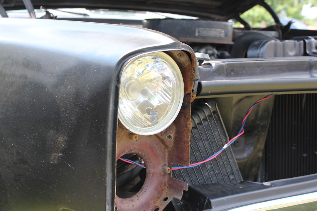 remplacement de batterie de voiture rapide et fiable pour garantir le bon démarrage de votre véhicule. service professionnel et pièces de qualité.