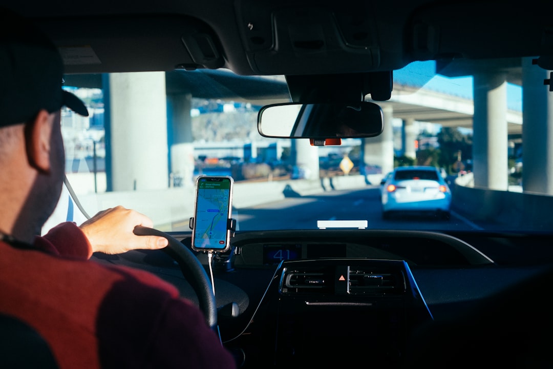 assurez votre voiture avec des options flexibles et des tarifs compétitifs. obtenez une couverture complète pour votre véhicule en toute simplicité.