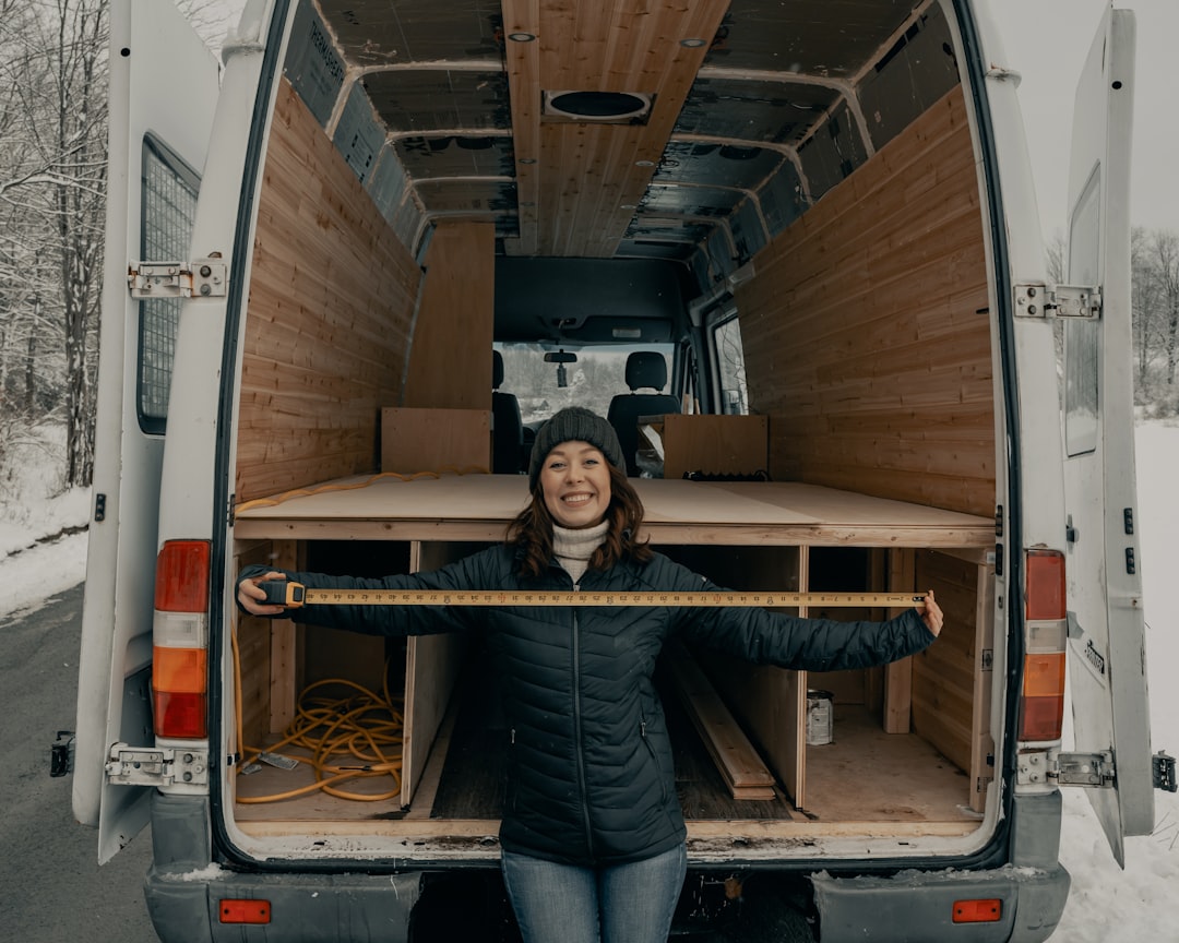 découvrez nos conseils pour choisir la bonne taille de camion de déménagement adaptée à vos besoins, qu'il s'agisse d'un petit studio ou d'une grande maison. optimisez votre déménagement avec le bon volume de camion.