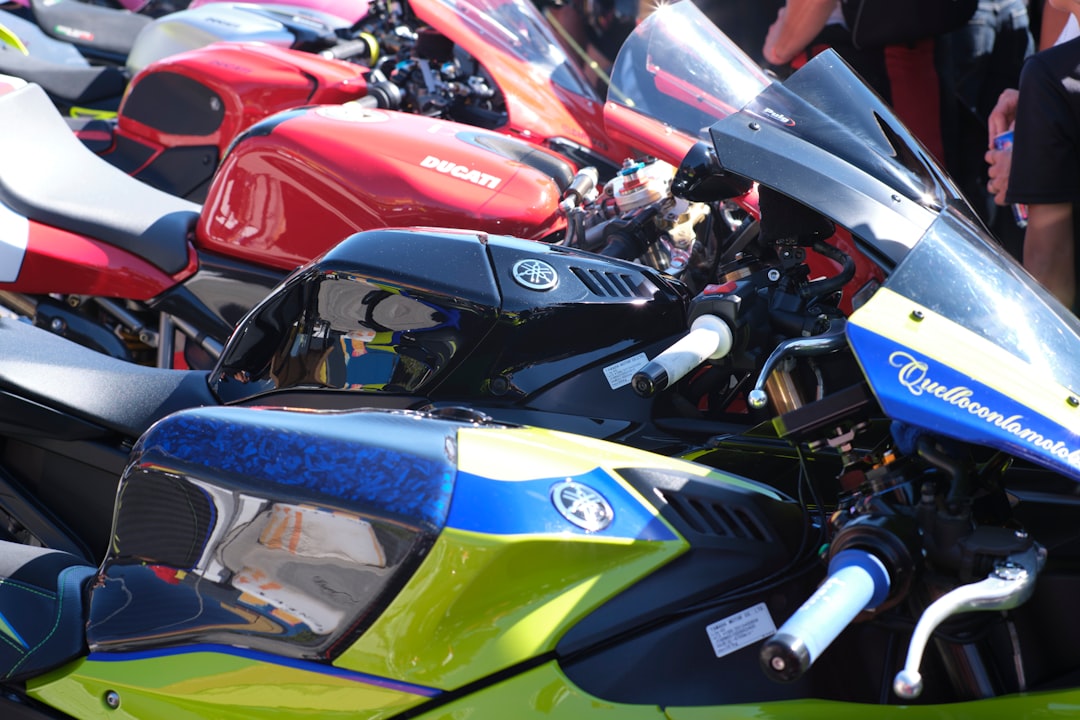 découvrez les meilleures marques de motocross reconnues pour leur performance, qualité et innovation. trouvez la moto idéale pour vos aventures tout-terrain.